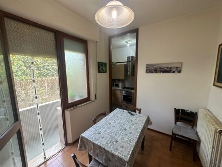 Vendita Appartamento SIENA: ZONA VIA MENTANA. Vendesi, appartamento di circa 80 mq posto al piano primo e composto da...